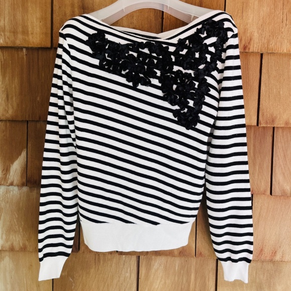 Gracia Asymmetrical Striped Boat Neck Embroidered Trim Sweater Size: Large. - Picture 4 of 16